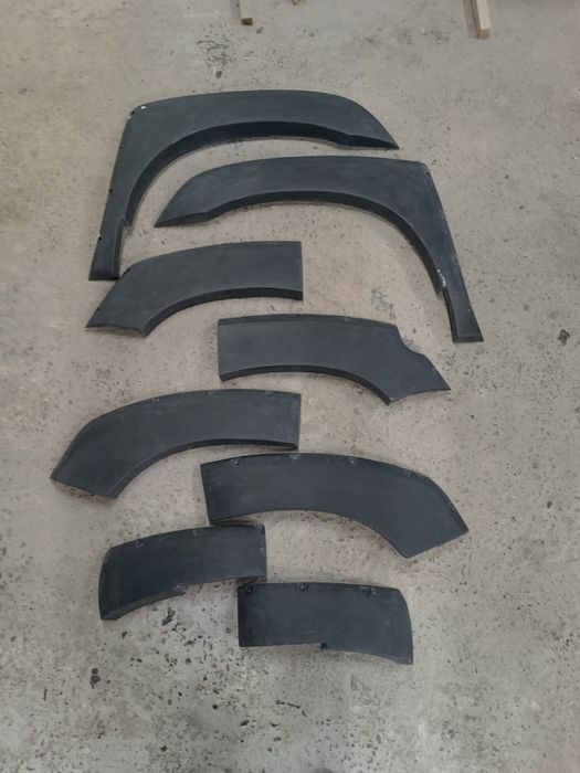 Фендера Toyota sequoia