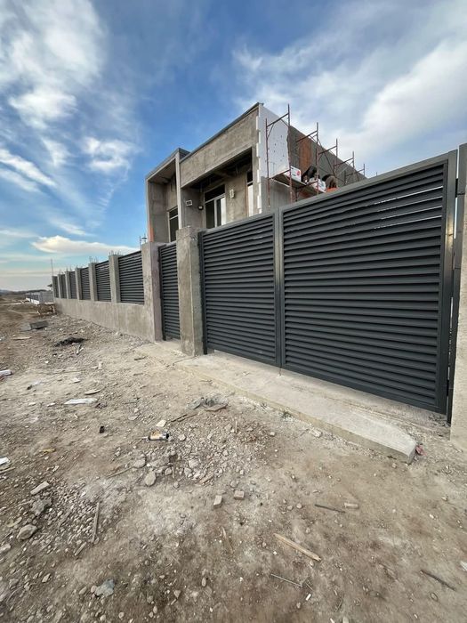 Garduri din sipca metalica, panou stil jaluzele, tabla,plasa bordurata