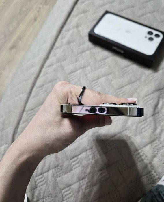 Продам iPhone 13 Про Макс