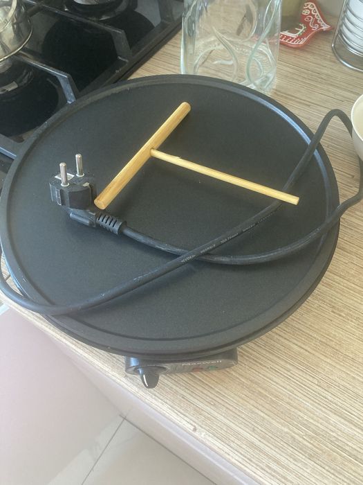 Продам блинницу электрическую