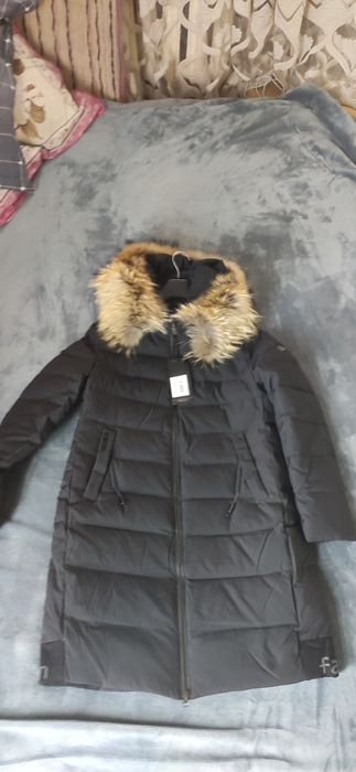 Зимняя куртка,с мехом