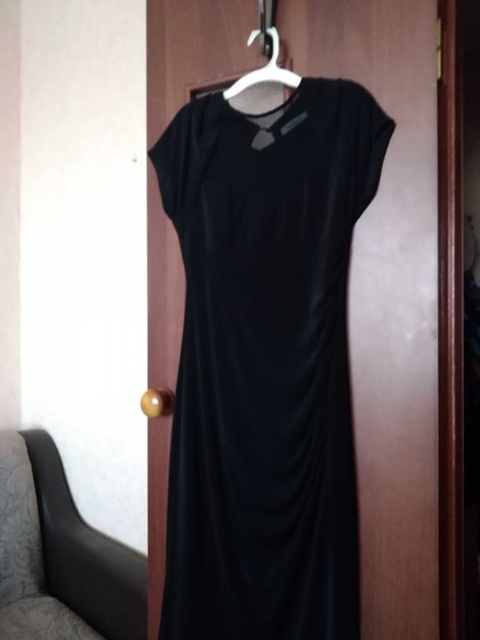 Красивое платье 44