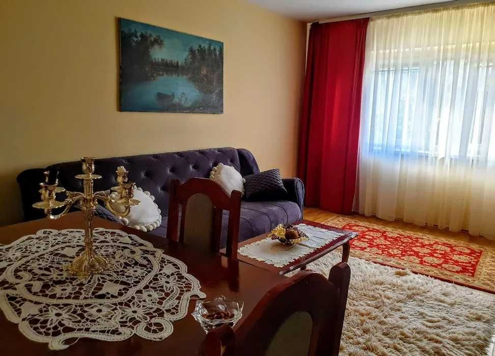 inchiriez regim hotelier camere/apartament 5 camere Mangalia, Saturn