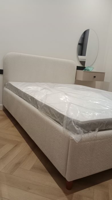 Кровать 70000 тг