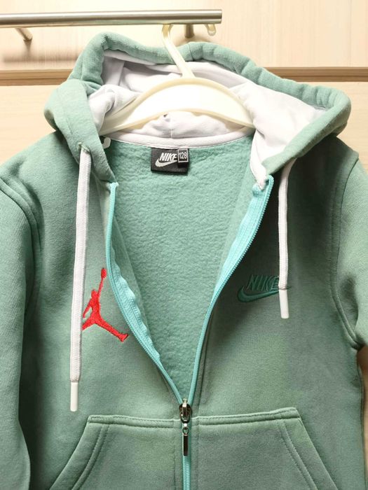 Чисто нови детски ватиран екип и топло поларено горнище/яке