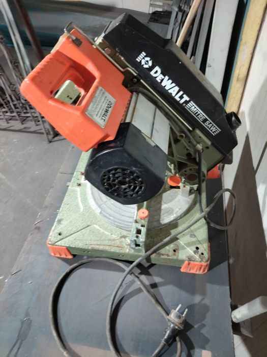 Circular dewalt 220 v perfecta stare de funcționare