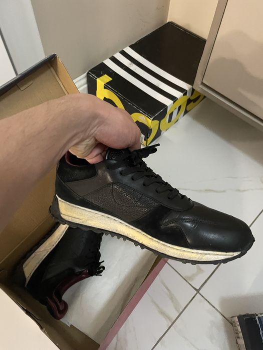 Продаю кроссовки