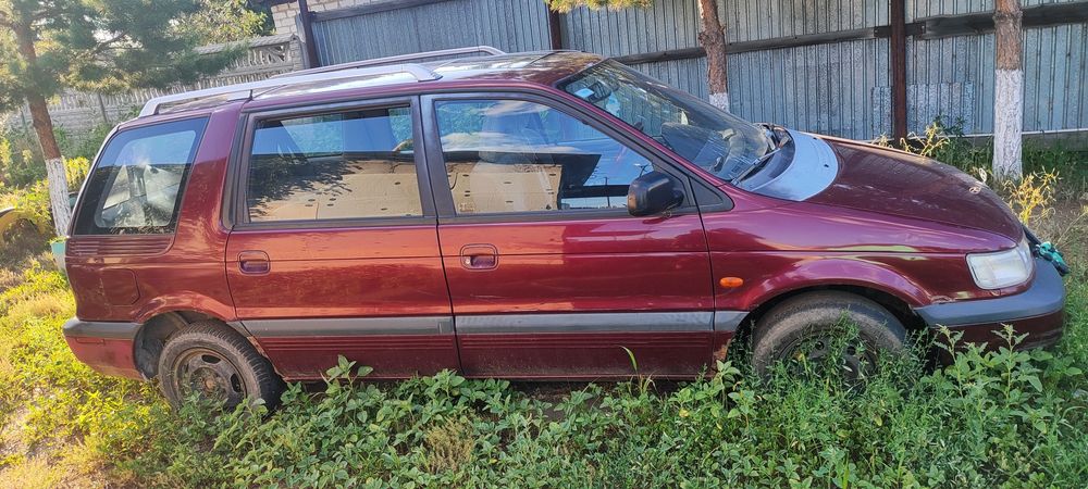 Митсубиси Спейс вагон