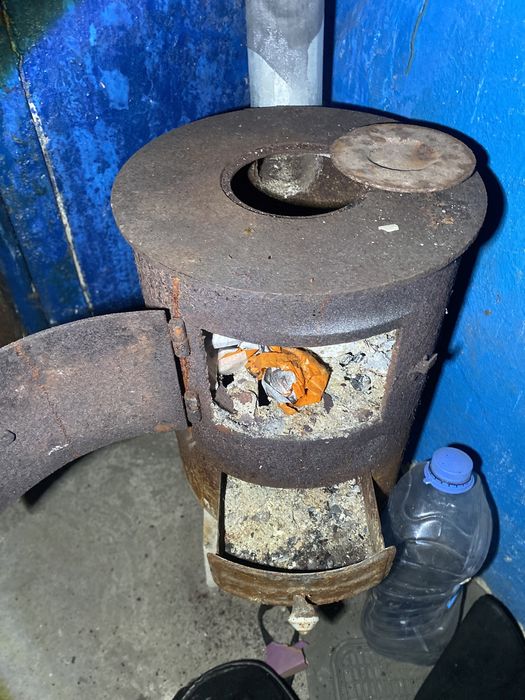 Буржуйка, печь не большая