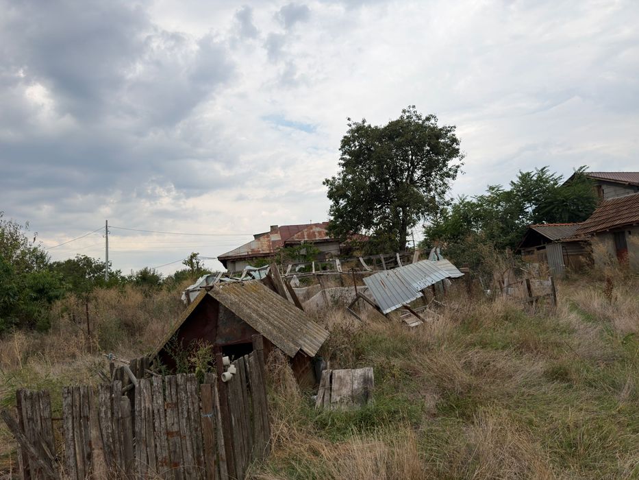 Casa de vânzare letca nou milcovatu teren 3500 m2
