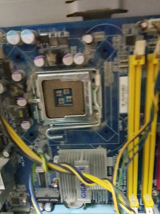 Материнская плата