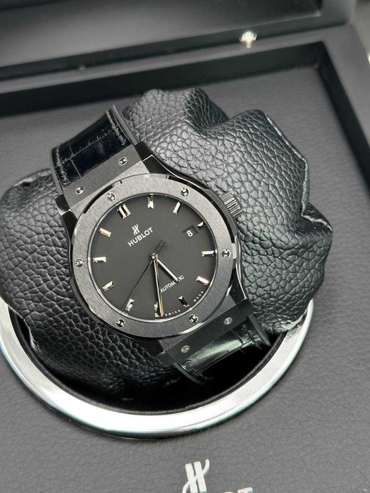 hublot classic fusion 42mm керамика