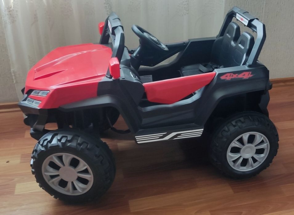 Машина на пульте