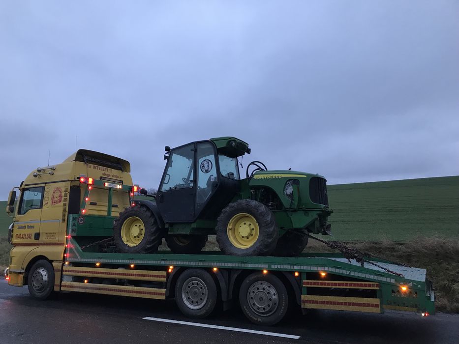 Tractari transport utilaje dube camioane tractoare buldoexcavatoare