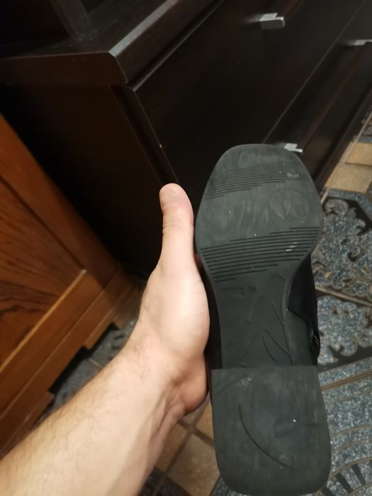 Ghete din  PIELE mărimea 35