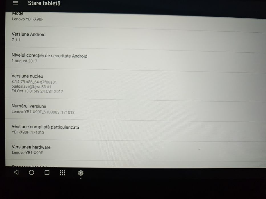 Tableta 2 in 1 Lenovo Yoga Book varianta premium cu stylus