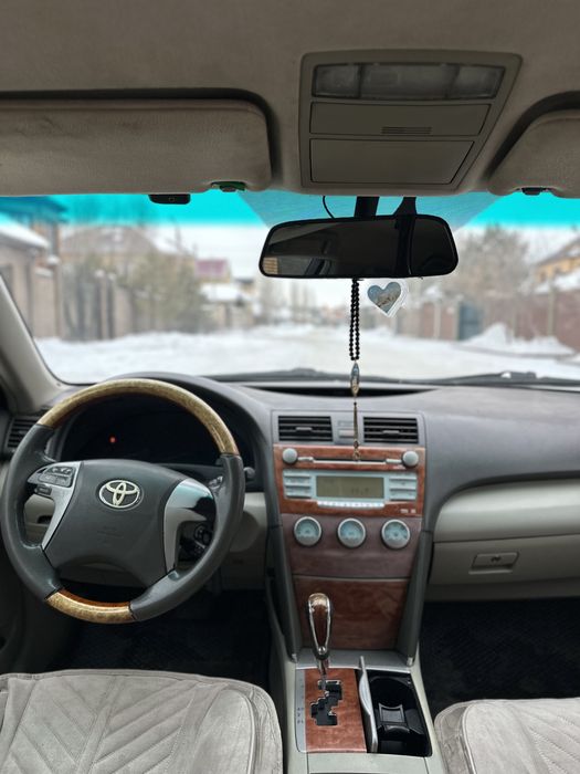 Срочно TOYOTA Camry 40