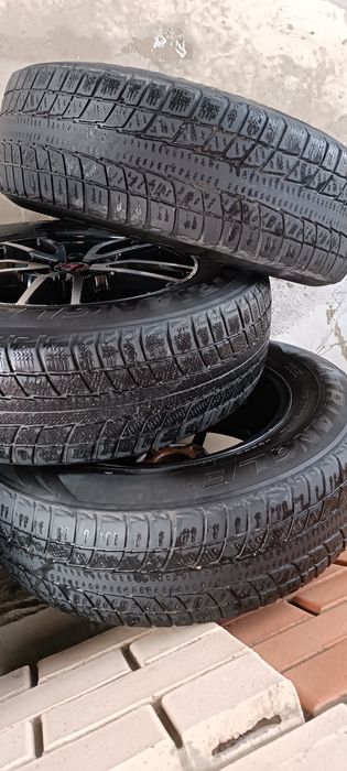 Диски + зимние шины. 16" диаметр на Outlander 3