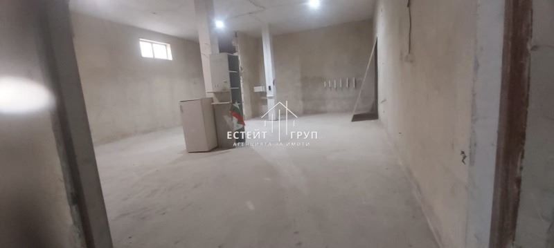 Дава се под наем Склад в Варна, Изгрев - 150 кв.м за 510 € - Снимка #1