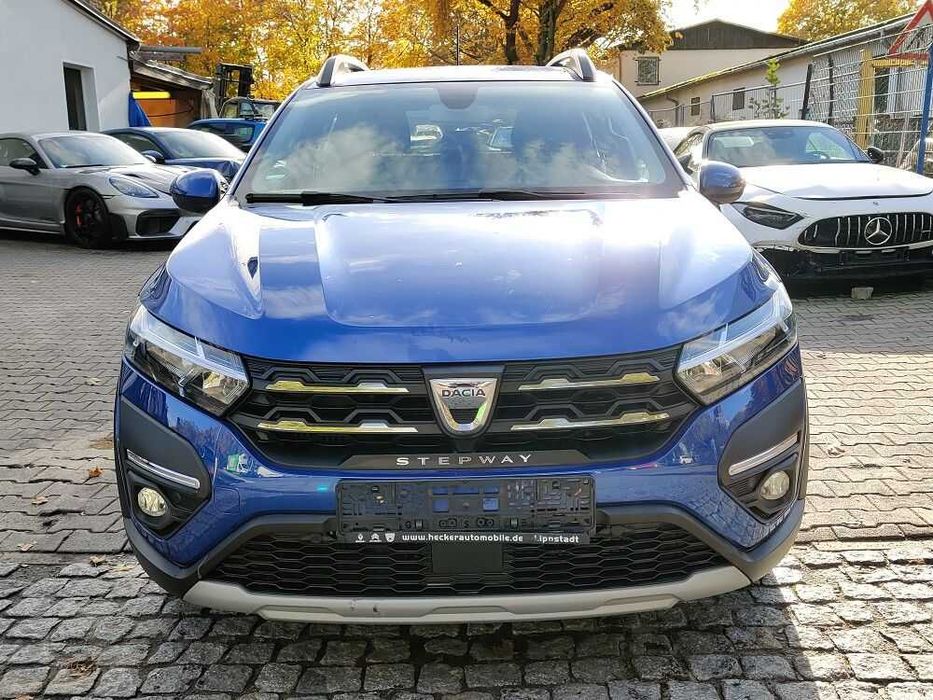 PIESE Sandero | Bară | Capotă | Far | Aripă | Grilă | Ușă | Oglindă...