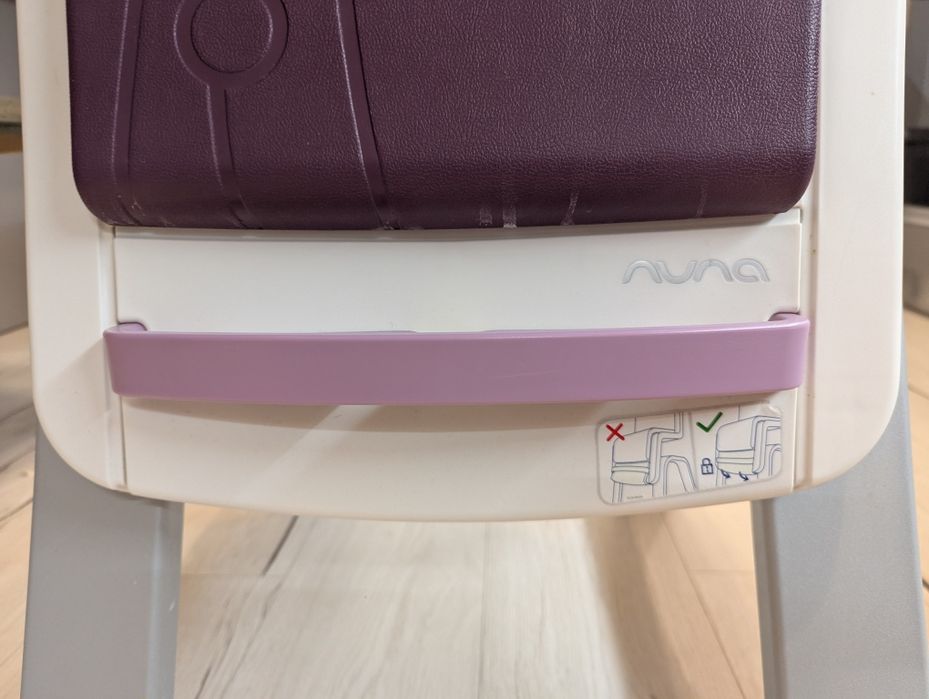 Scaun de  masa Nuna Zaaz Plum