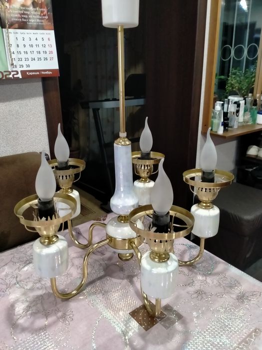 Люстра без плафонов