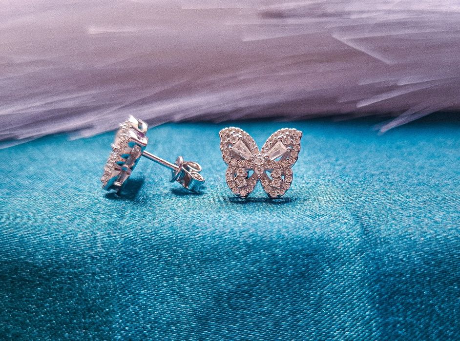 Cercei cu moissanite