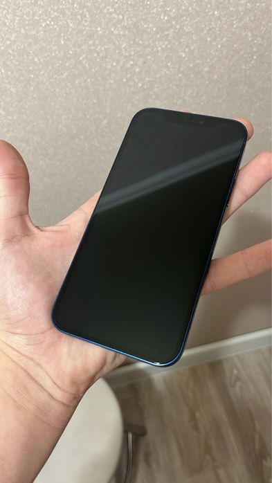 Айфон 12, 74 акамулятор