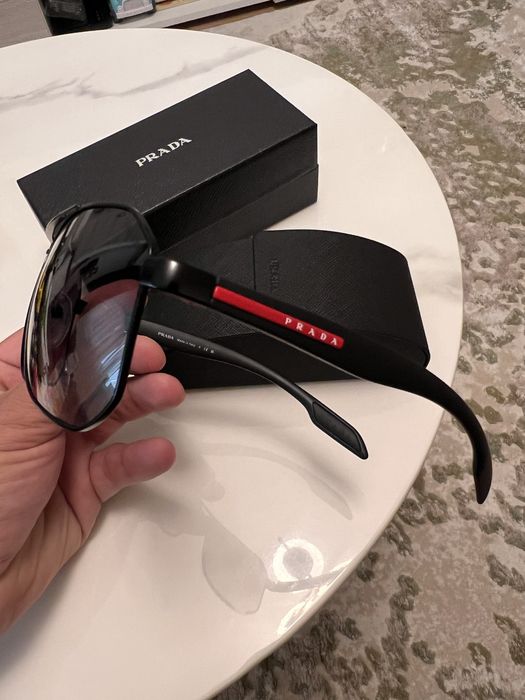 Ochelari de soare Prada