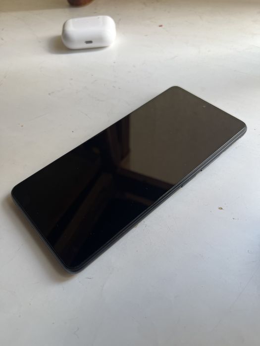Xiaomi 12 & Xiaomi 11t pro