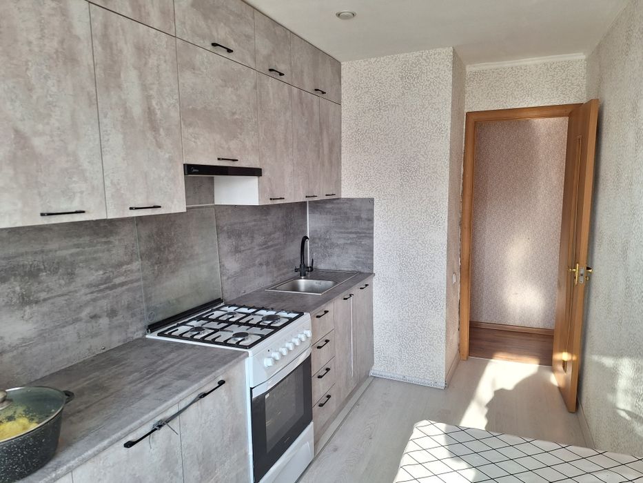 Продам 4 комнатную на 3 этаже