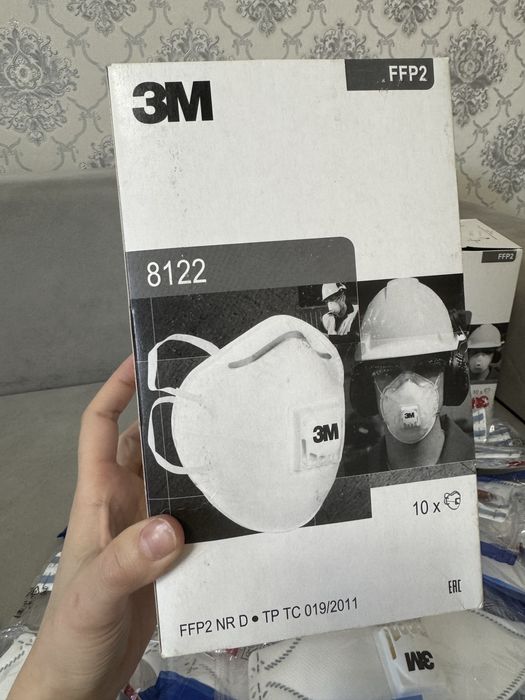 Маска-респиратор 3М