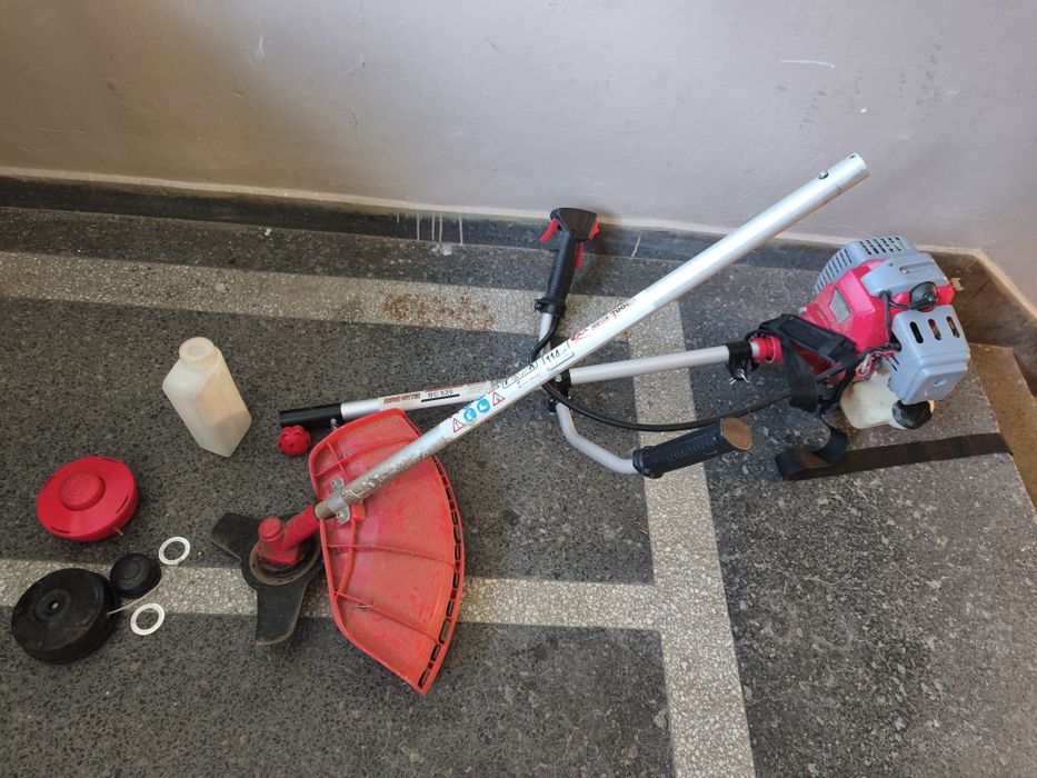 Моторна  КОСА MEGA TOOLS 52 CM3 резачка ( бензин тример ) BC520