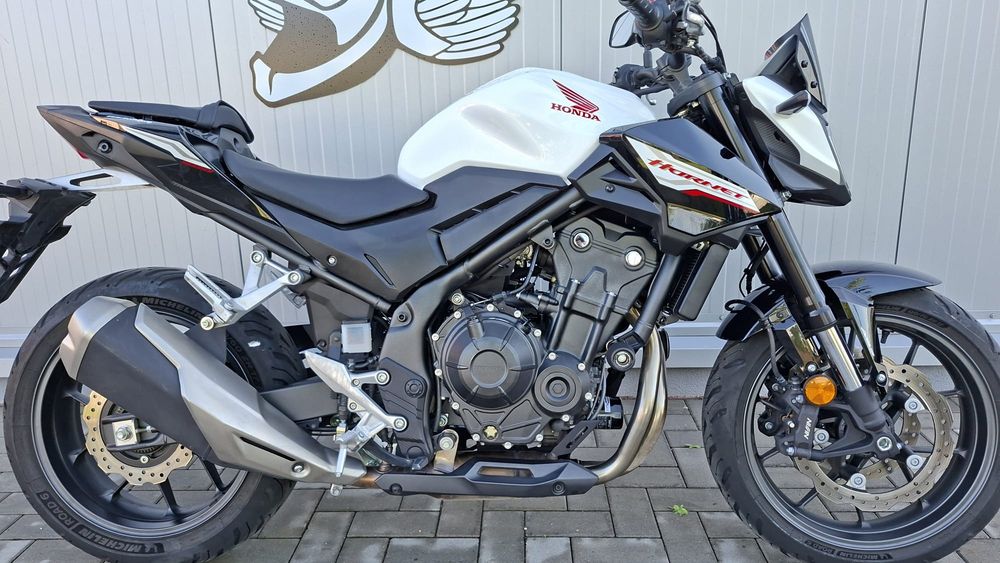 MotoFly vinde Honda Hornet 500 an 2024 categ A2