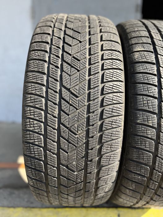 2 бр. зимни гуми 275/40/22 Pirelli DOT 3515 5-5,5 mm