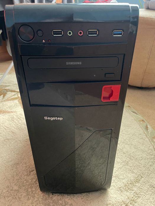 Настолен Компютър