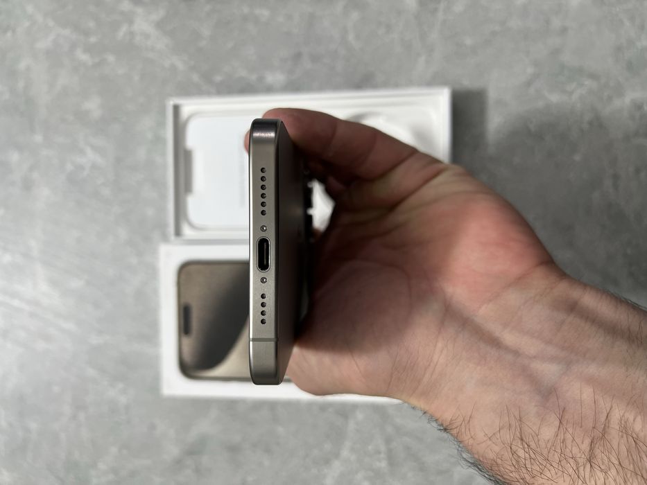 iPhone 15 Pro Max 256GB Natural Titanium