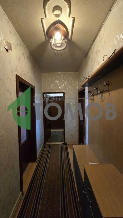 Дава се под наем Тристаен апартамент в Стара Загора, Център - 94 кв.м за 248.88 € - Снимка #2