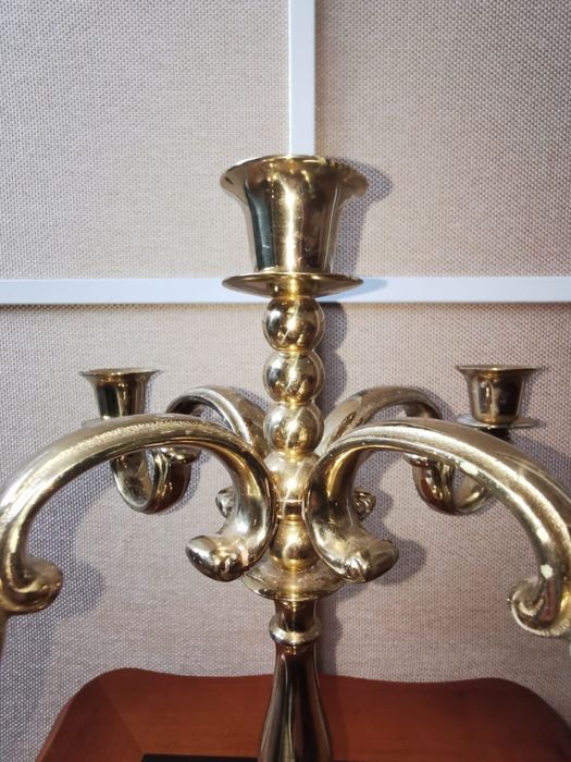 Антикварен бронзов свещник петица масивен тежък позлатен