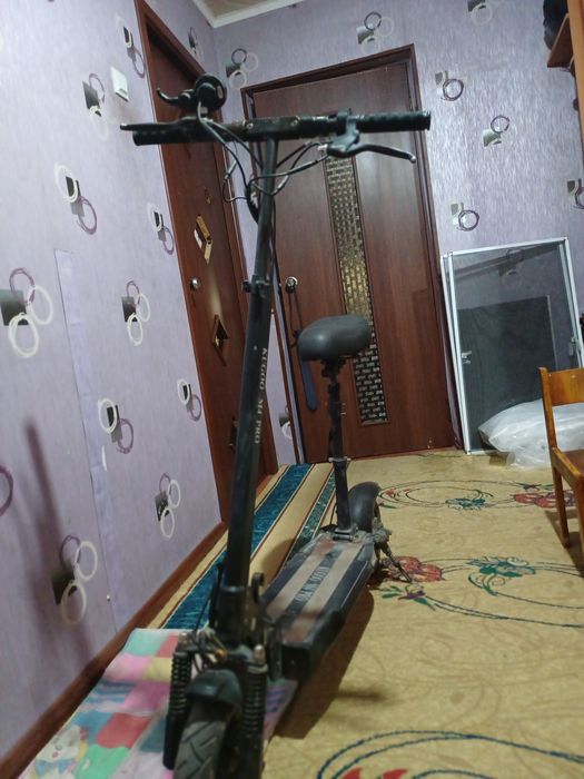 Продаётся электро самокат Kugo m4 pro