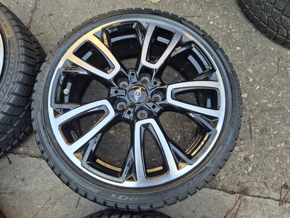 Jante originale Mini Cooper JCW + anvelope Pirelli Runflat 205 40 18