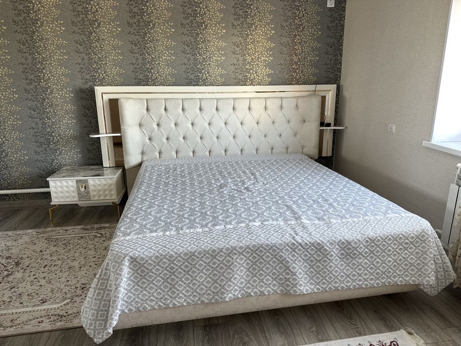 Спальная мебель с матрасом