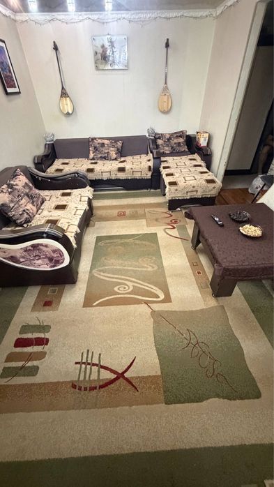 Мягкий уголок 3+2+1  и ковер 5*3