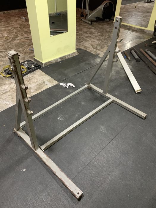 Фитнес стойка за чукчета/гребане