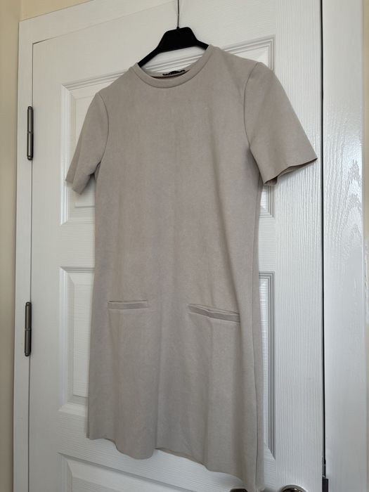 Рокли на Зара, Манго, Котон, H&M и др.  От 5-10€, размери Хс и С