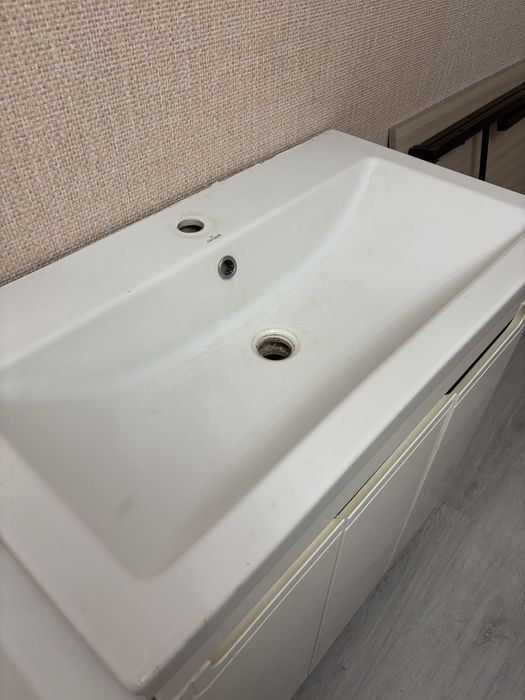 Раковина с комодом