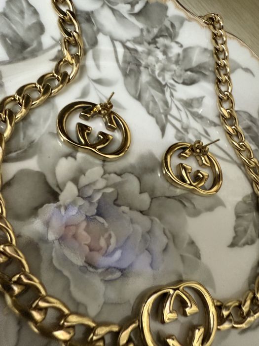 Набор бижутерии премиум сегмента.