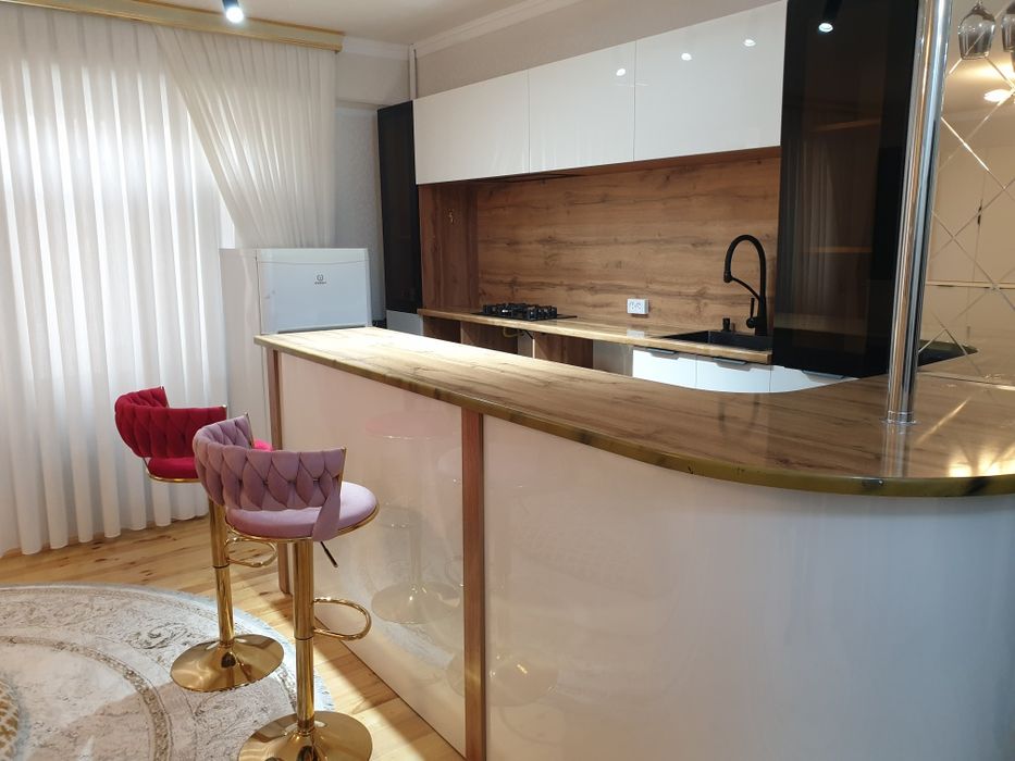 Квартира барча жихозлари билан сотилади