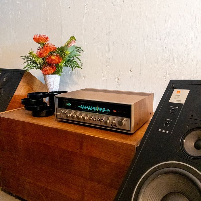 Ретро ресийвър Sony STR-6046