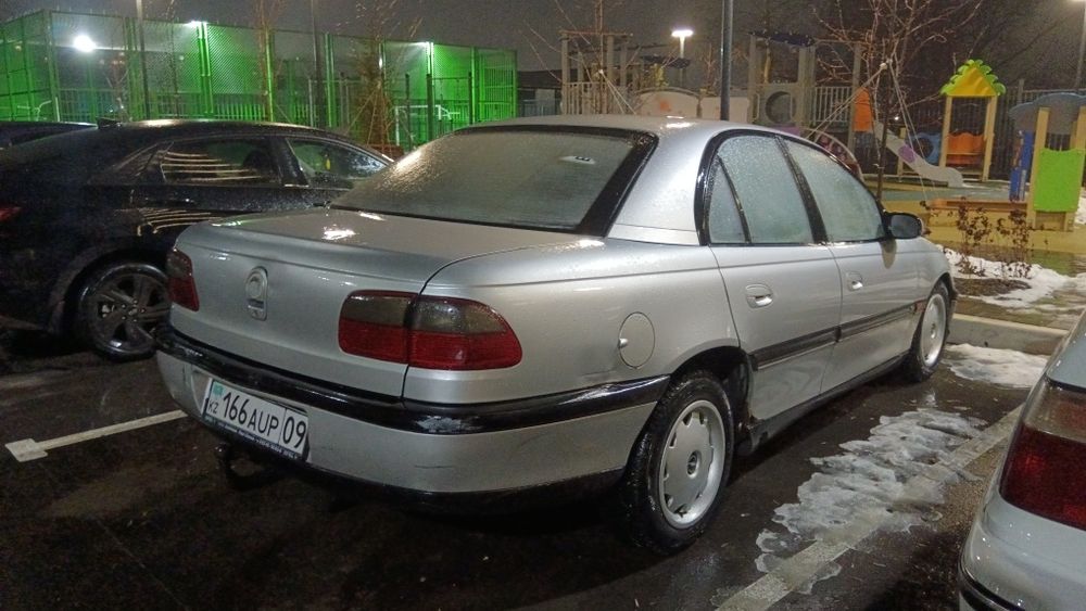 Продам опель омега B 1996